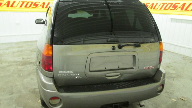 2006 GMC Envoy XL LS 2500hd CREW CAB 4X4 Diesel