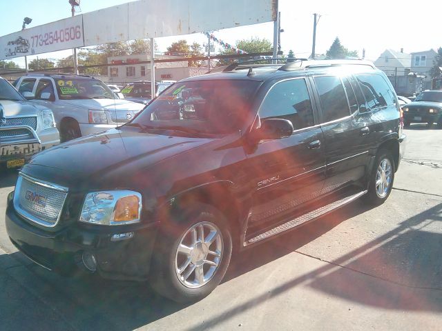 2006 GMC Envoy XL LS 2500hd CREW CAB 4X4 Diesel