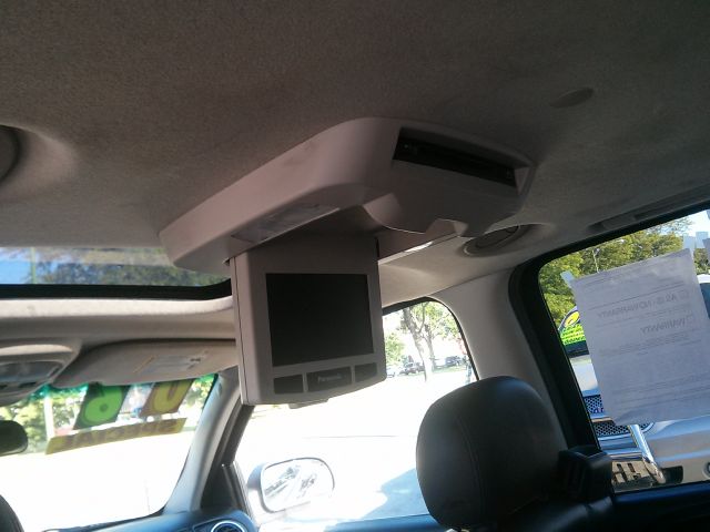 2006 GMC Envoy XL LS 2500hd CREW CAB 4X4 Diesel