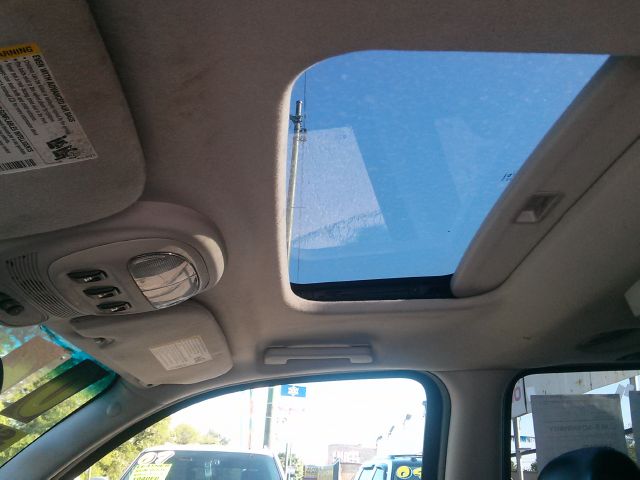 2006 GMC Envoy XL LS 2500hd CREW CAB 4X4 Diesel