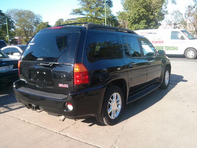 2006 GMC Envoy XL LS 2500hd CREW CAB 4X4 Diesel