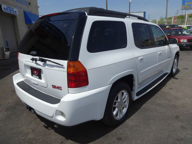 2006 GMC Envoy XL Super Dutypowerstroke 4x4