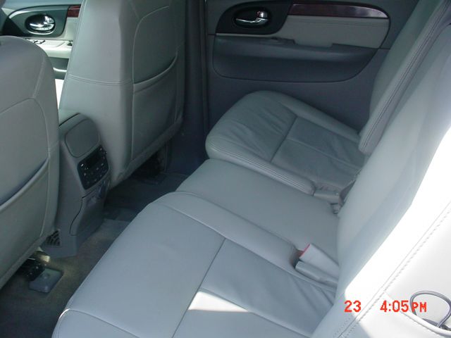 2006 GMC Envoy XL LS 2500 HD