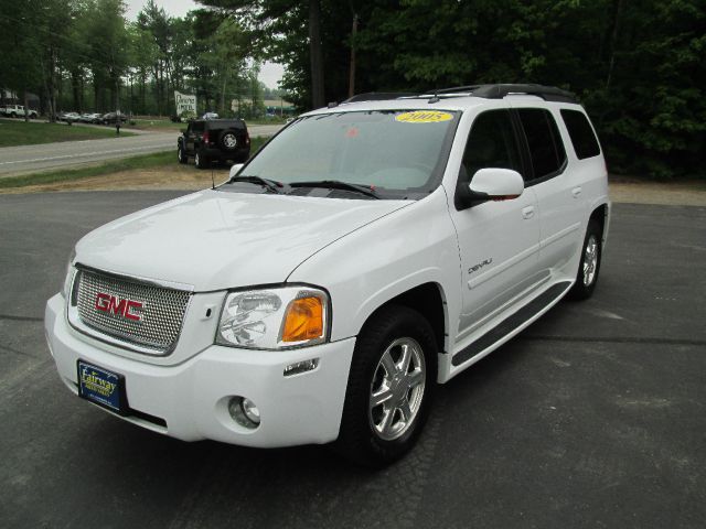 2006 GMC Envoy XL LS 2500hd CREW CAB 4X4 Diesel