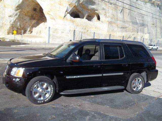 2004 GMC Envoy XUV SLT