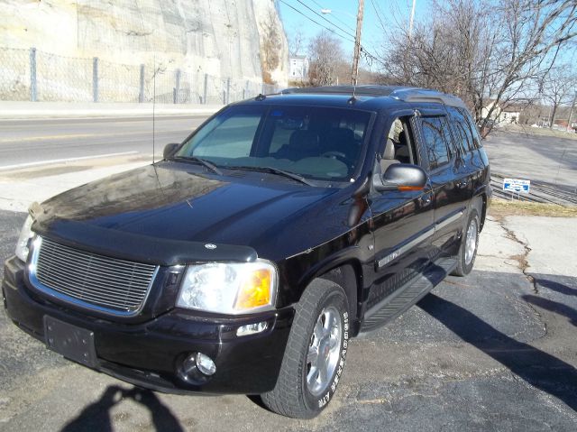 2004 GMC Envoy XUV SLT