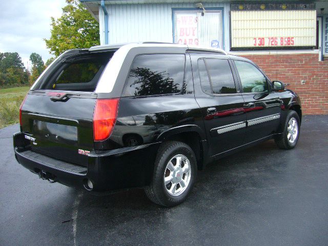 2004 GMC Envoy XUV 4 Dr 2.5 Sedan