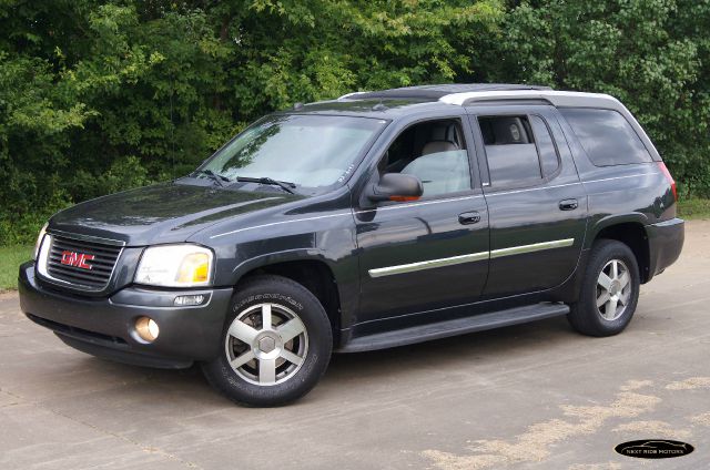 2005 GMC Envoy XUV 4 Dr 2.5 Sedan