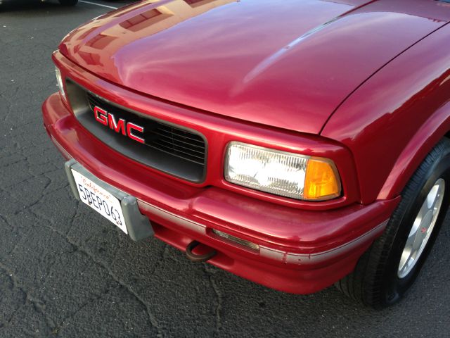 1996 GMC Jimmy LT WB Disney PKG