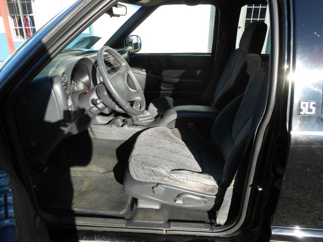 1998 GMC Jimmy W/ CD, MP3, And Auxiliary Audio Jack