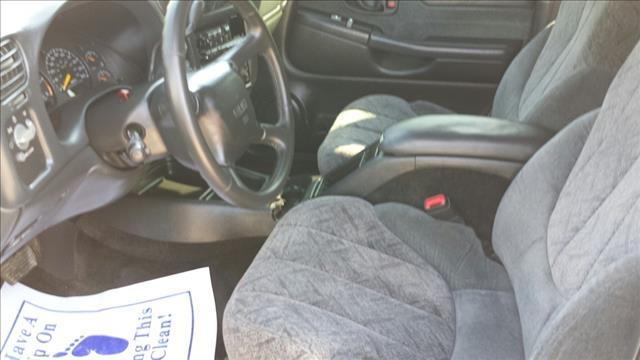 2000 GMC Jimmy V6 Sport Sedan