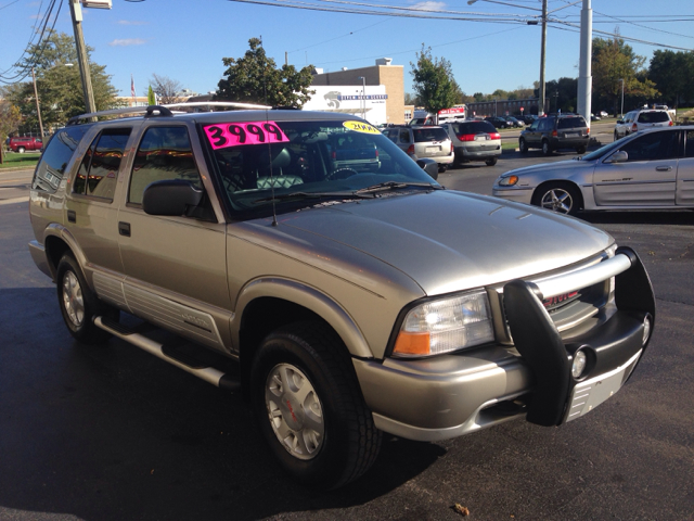 2000 GMC Jimmy LT WB Disney PKG