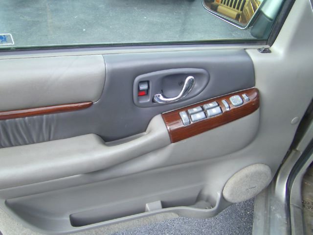 1999 GMC Jimmy or Envoy 1500 SLT 4X4