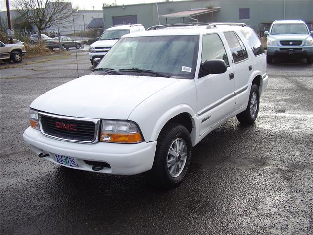 1999 GMC Jimmy or Envoy 4dr Base RWD Sedan