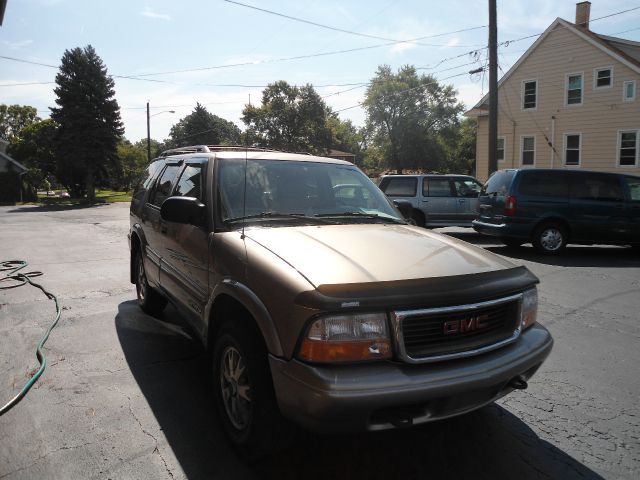 2000 GMC Jimmy or Envoy 1500 SLT 4X4