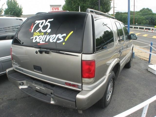 2000 GMC Jimmy or Envoy Luxury- Navigation