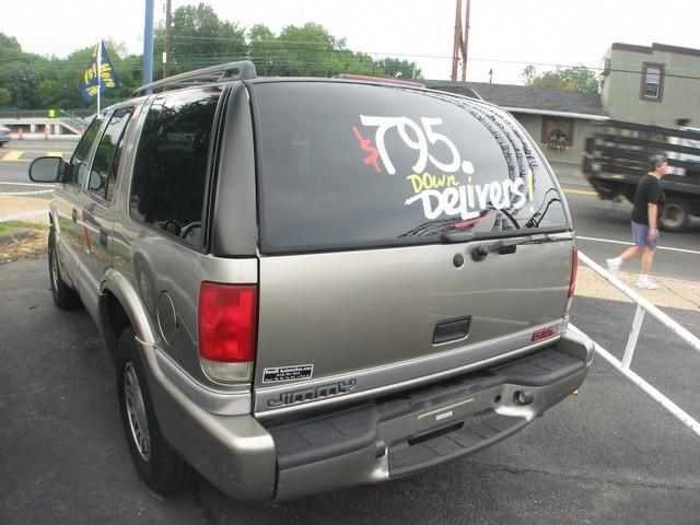 2000 GMC Jimmy or Envoy Luxury- Navigation