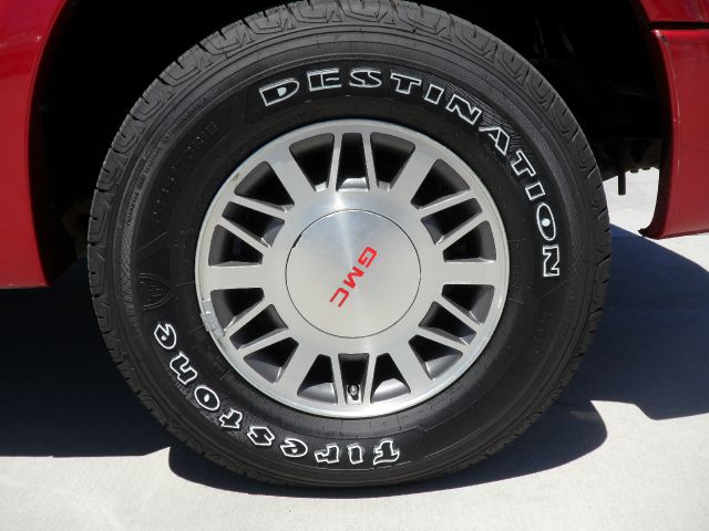 2000 GMC Jimmy or Envoy 1500 LT Z71 4WD