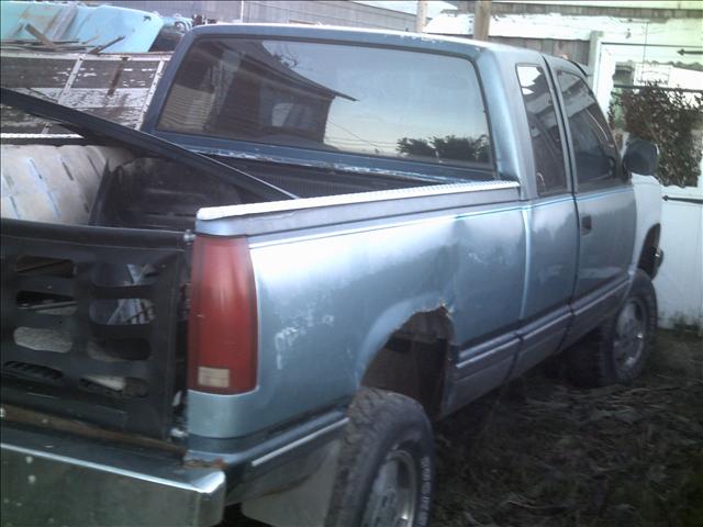 1990 GMC K1500 4dr Sedan DLX Auto