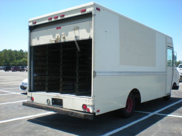 1989 GMC P-30 SH AWD Technology Backage