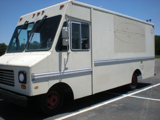 1989 GMC P-30 SH AWD Technology Backage