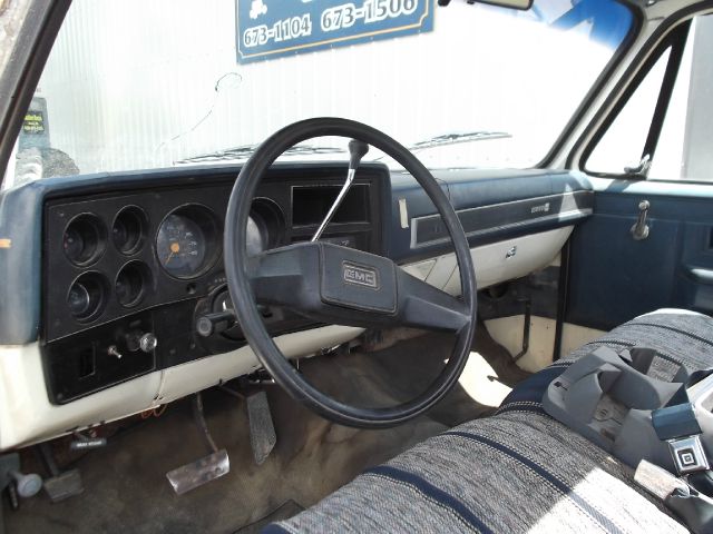 1987 GMC R2500 Lariat 4D Crew Cab Truck