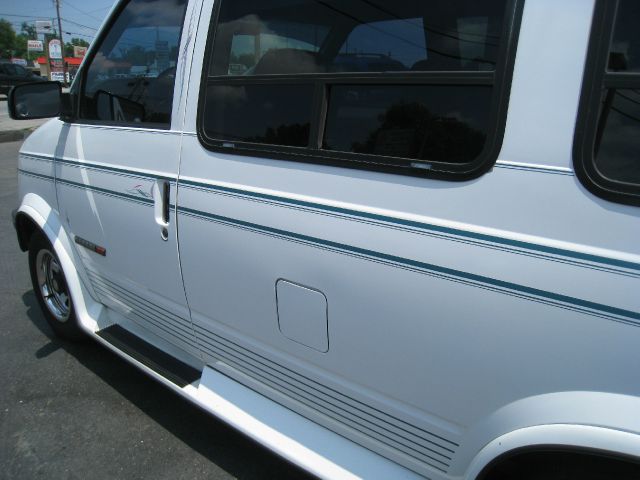 1994 GMC Safari Lt,leather,sunroof