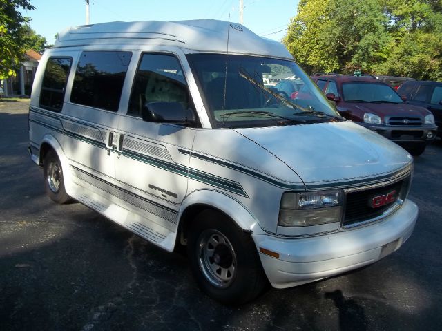 1995 GMC Safari V6 4x4 SUV