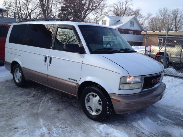1997 GMC Safari Supercab Flareside 145 4x4 Truck