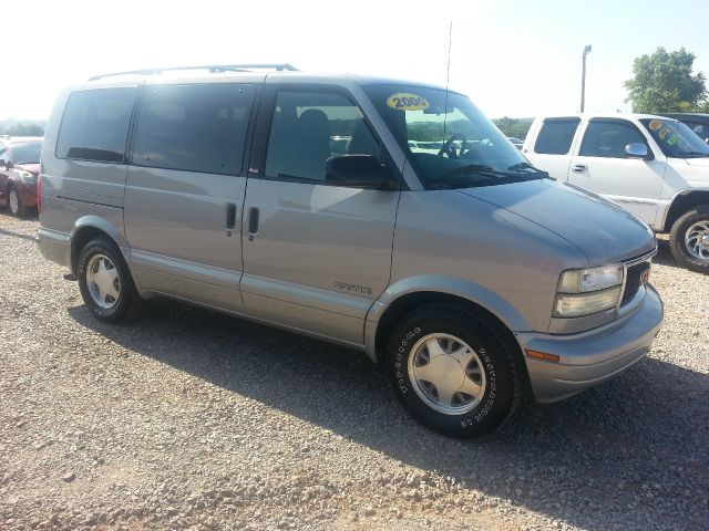 2000 GMC Safari 4wd