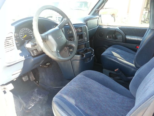 2000 GMC Safari 4wd