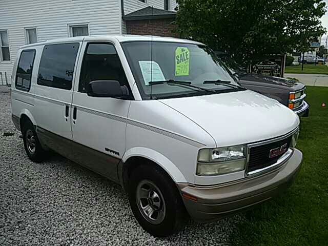 2000 GMC Safari LS S