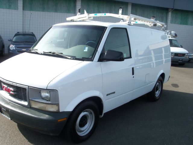 2000 GMC Safari 6MT Sport REAR Steer
