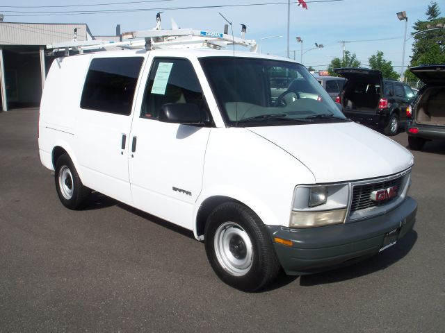 2000 GMC Safari 6MT Sport REAR Steer