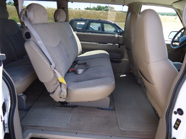 2002 GMC Safari Basex-cabsr5