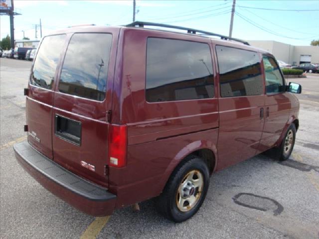 2004 GMC Safari Lariat Super Duty