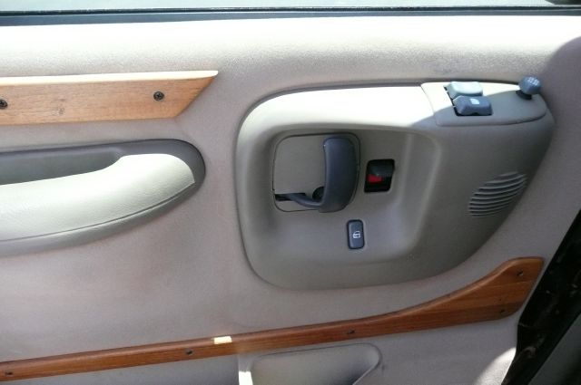 1996 GMC Savana 2004.5 4dr Sdn 1.8T Quattro Au