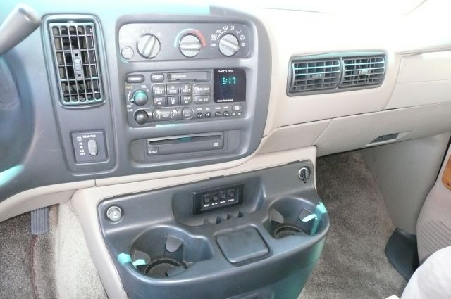 1996 GMC Savana 2004.5 4dr Sdn 1.8T Quattro Au