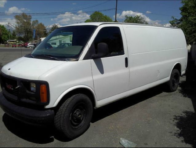 1999 GMC Savana 4WD 4dr V6 (SE)