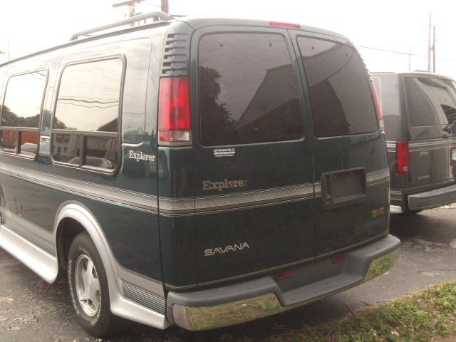 1999 GMC Savana 2004.5 4dr Sdn 1.8T Quattro Au