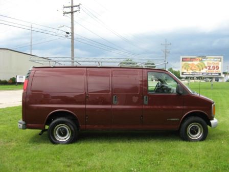 2000 GMC Savana AWD 3LT