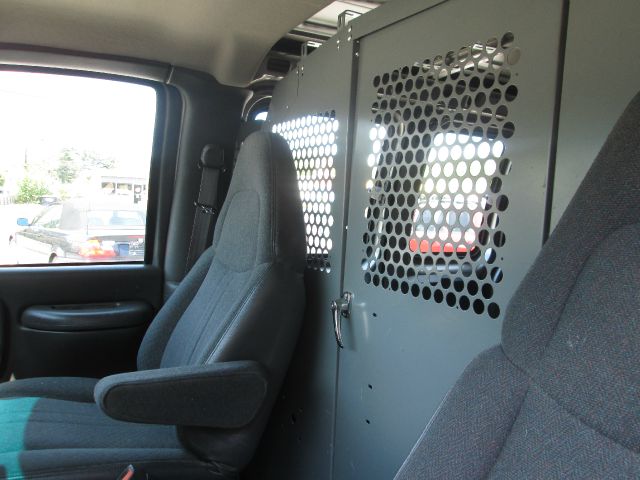 2000 GMC Savana AWD 3LT