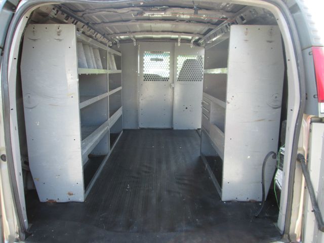 2000 GMC Savana AWD 3LT