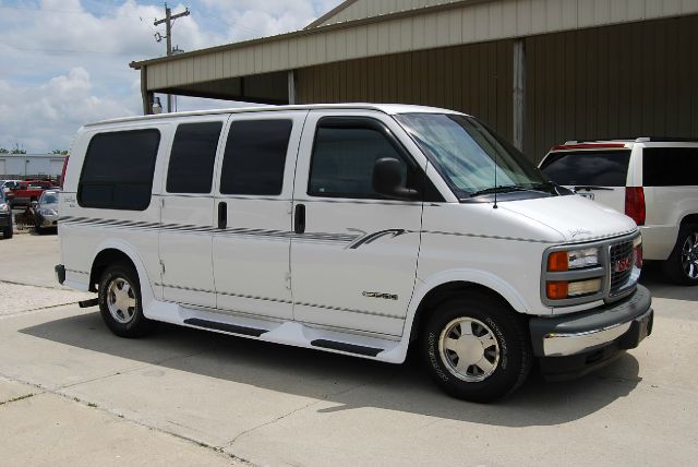2000 GMC Savana 2004.5 4dr Sdn 1.8T Quattro Au