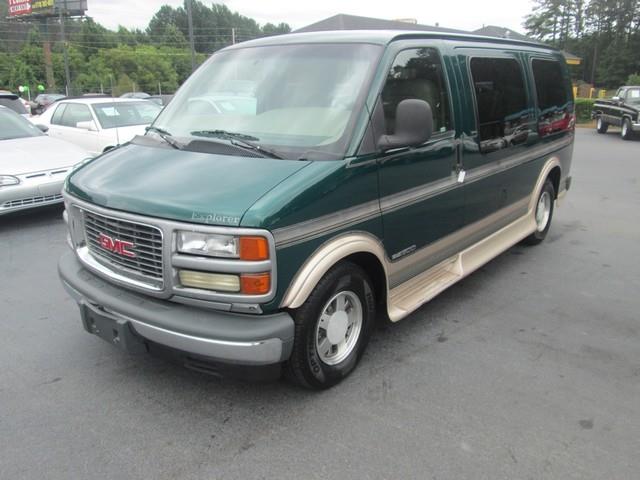 2000 GMC Savana Premium Plus W/navigation