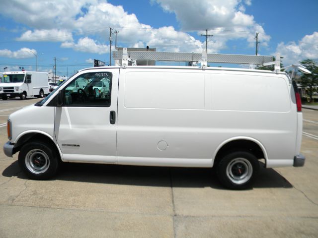 2001 GMC Savana VDC