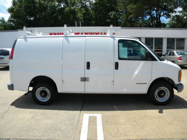 2001 GMC Savana VDC