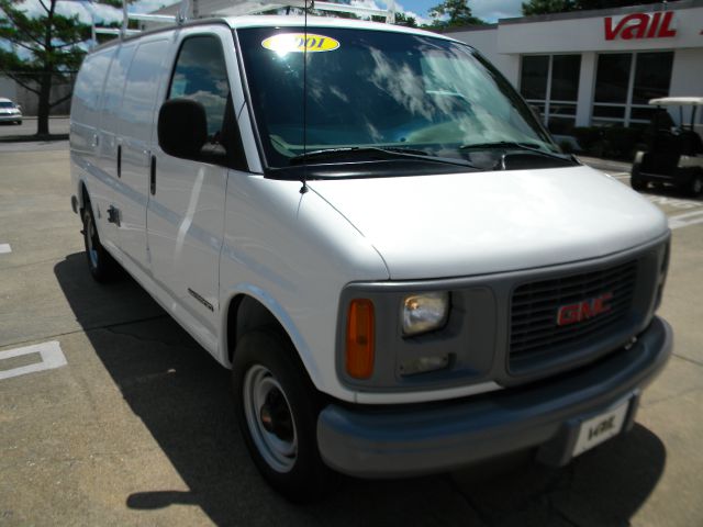 2001 GMC Savana VDC