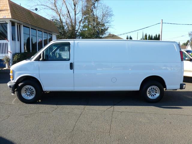 2002 GMC Savana Unknown