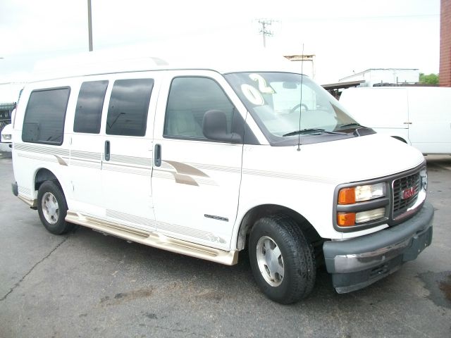 2002 GMC Savana 2004.5 4dr Sdn 1.8T Quattro Au